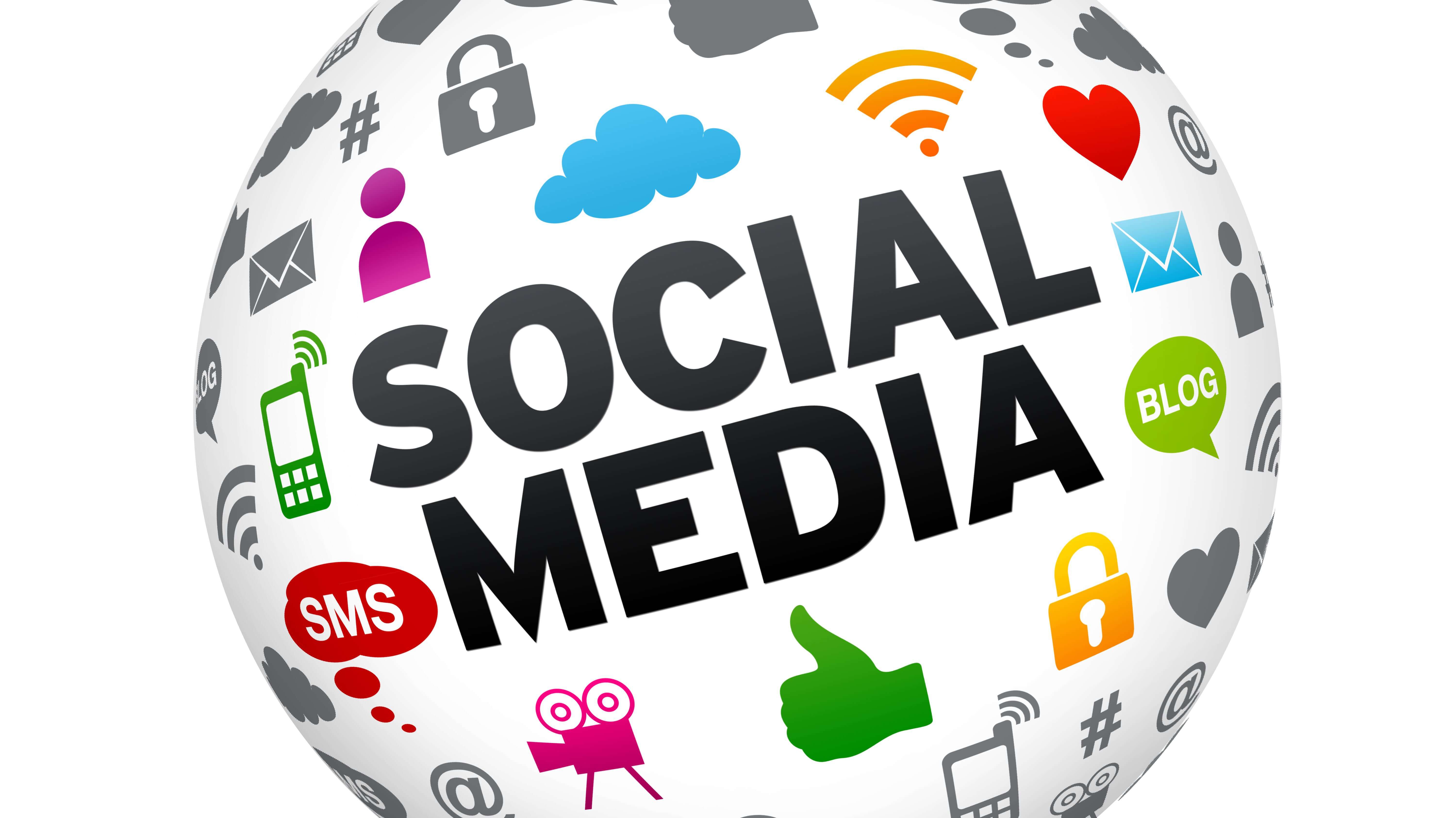 Social-Media-284537 (1)